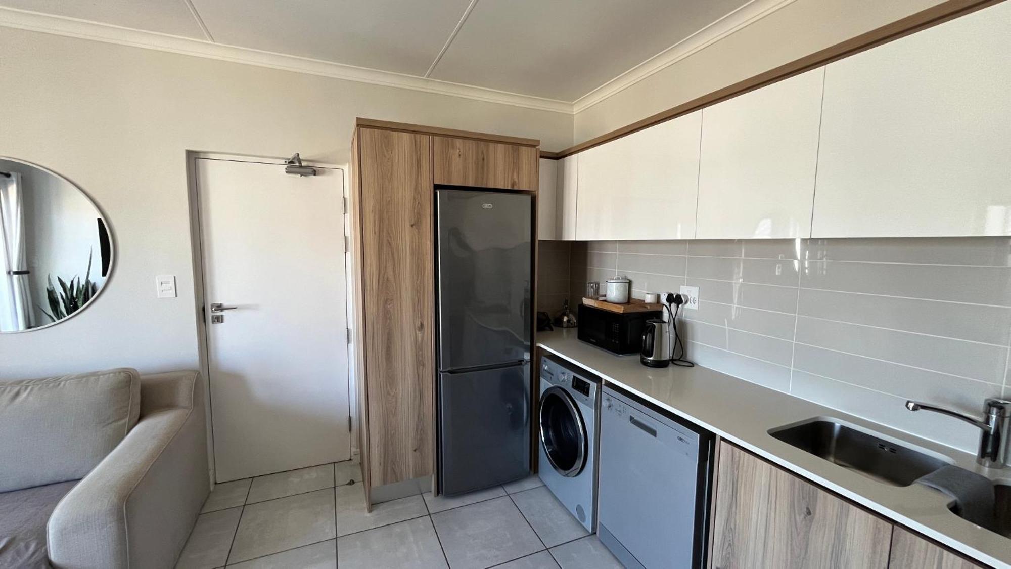 Luxury One Bedroom Apartment Сомерсет-Уэст Экстерьер фото